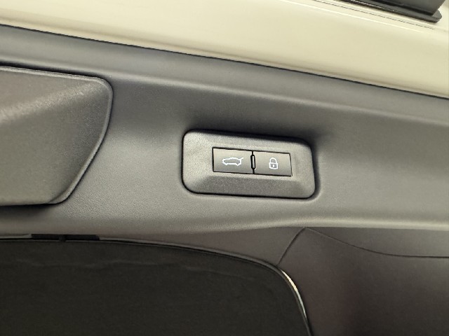 FERRARI PUROSANGUE 2025 Image 77