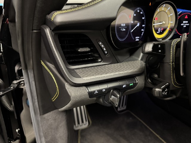 PORSCHE 911 2024 Image 46