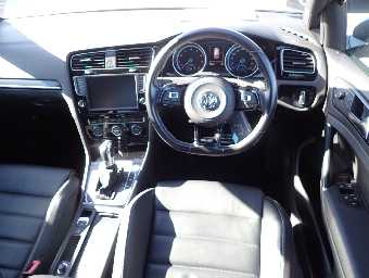 VOLKSWAGEN GOLF R 2016 Image 9