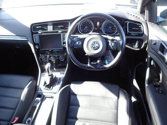 VOLKSWAGEN GOLF R 2016 Image 21