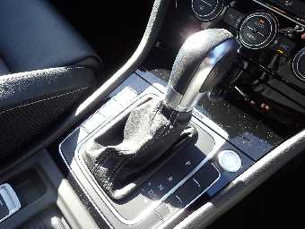 VOLKSWAGEN GOLF R 2016 Image 15