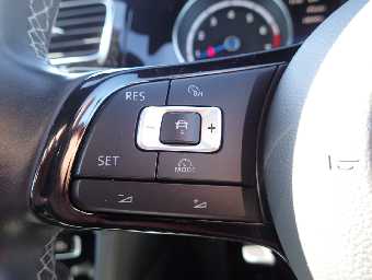 VOLKSWAGEN GOLF R 2016 Image 18