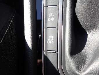 VOLKSWAGEN GOLF R 2016 Image 19