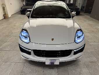 PORSCHE CAYENNE 2015 Image 2