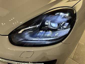 PORSCHE CAYENNE 2015 Image 13