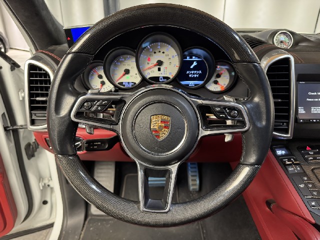 PORSCHE CAYENNE 2015 Image 45