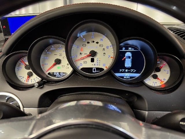 PORSCHE CAYENNE 2015 Image 50