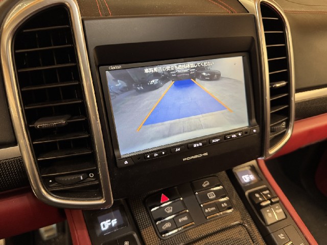 PORSCHE CAYENNE 2015 Image 52