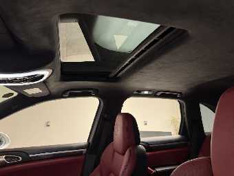 PORSCHE CAYENNE 2015 Image 50