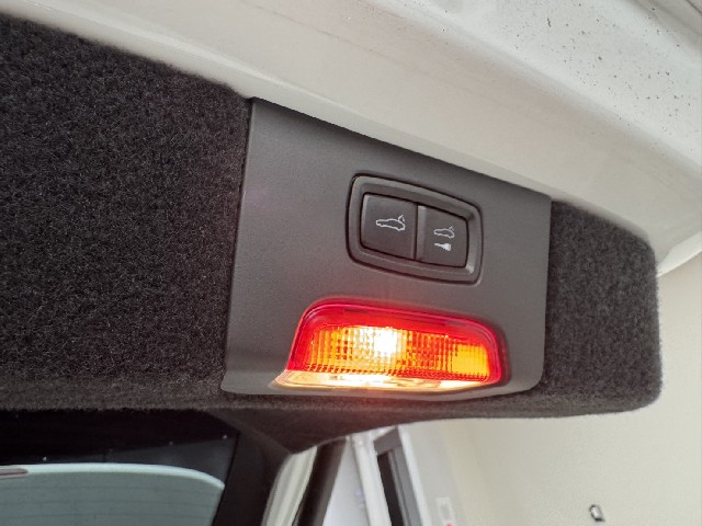 PORSCHE CAYENNE 2015 Image 58