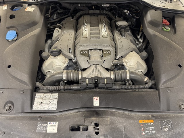 PORSCHE CAYENNE 2015 Image 61