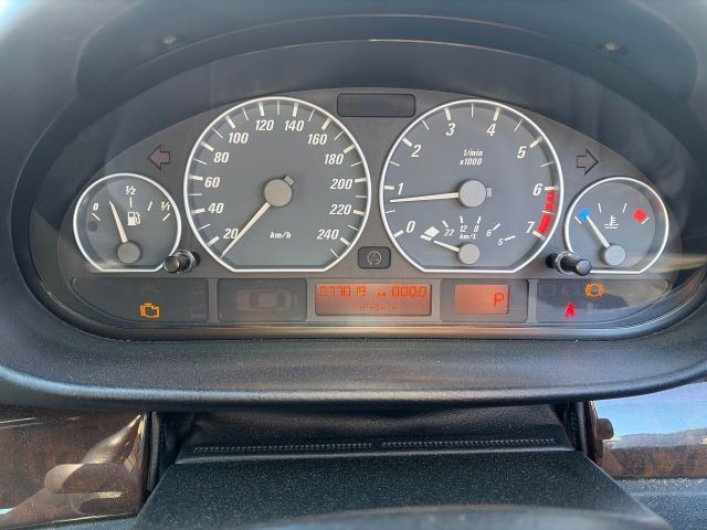 BMW 3 SERIES 2001 Image 20