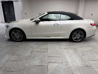 MERCEDES BENZ E CLASS 2018 Image 16