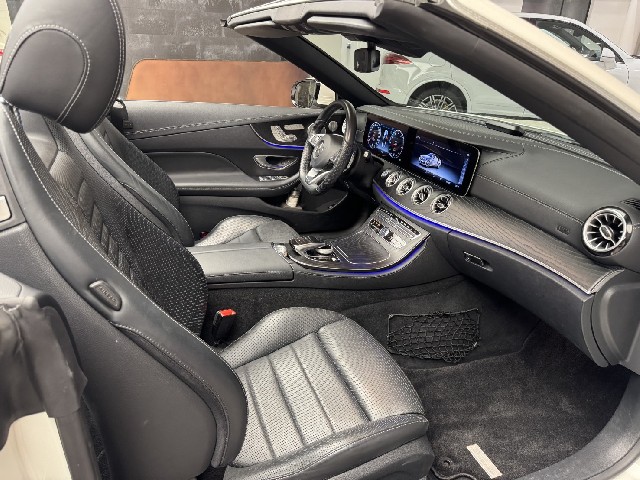 MERCEDES BENZ E CLASS 2018 Image 37