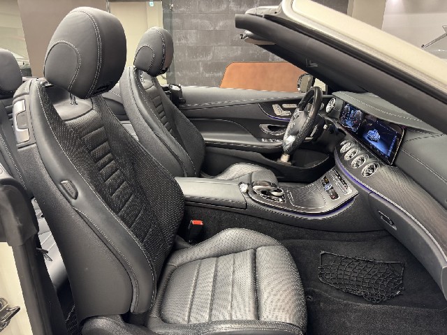 MERCEDES BENZ E CLASS 2018 Image 38