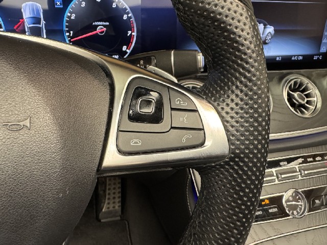 MERCEDES BENZ E CLASS 2018 Image 43