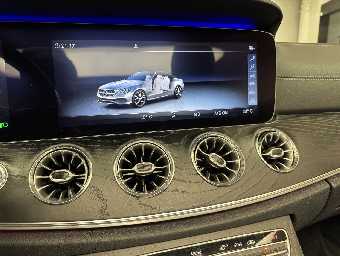 MERCEDES BENZ E CLASS 2018 Image 41