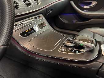 MERCEDES BENZ E CLASS 2018 Image 57