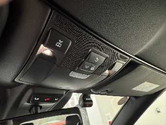 MERCEDES BENZ E CLASS 2018 Image 59