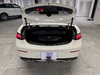 MERCEDES BENZ E CLASS 2018 Image 62