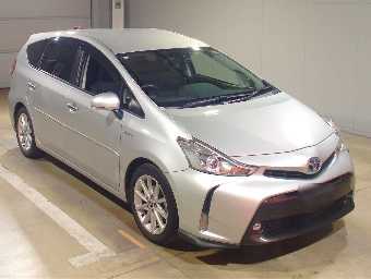 TOYOTA PRIUS ALPHA 2015 Image 3