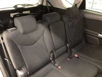 TOYOTA PRIUS ALPHA 2015 Image 7