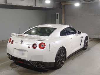 NISSAN GT-R 2013 Image 2