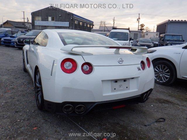 NISSAN GT-R 2013 Image 11