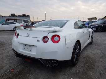 NISSAN GT-R 2013 Image 4