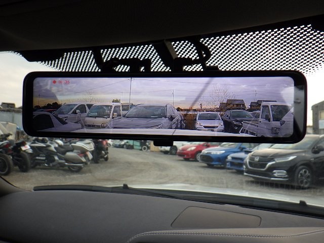 NISSAN GT-R 2013 Image 26