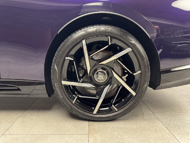 ROLLS ROYCE SPECTRE 2025 Image 28
