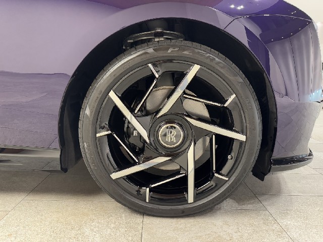 ROLLS ROYCE SPECTRE 2025 Image 30