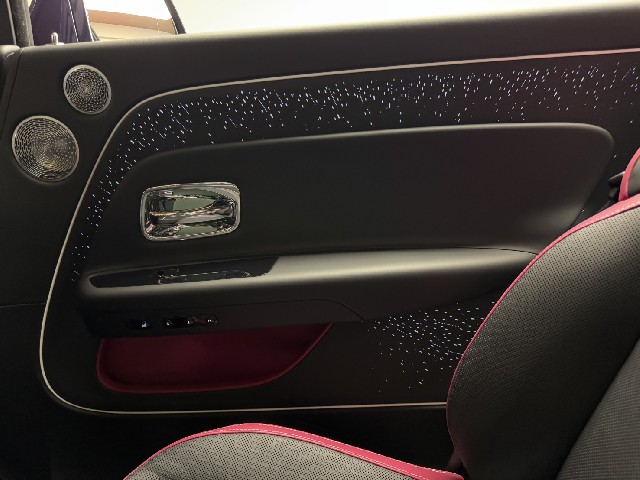 ROLLS ROYCE SPECTRE 2025 Image 55