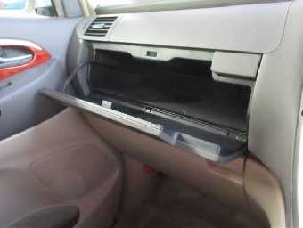 TOYOTA ALPHARD 2002 Image 22