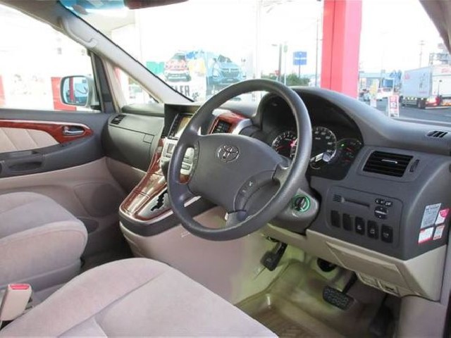 TOYOTA ALPHARD 2002 Image 29
