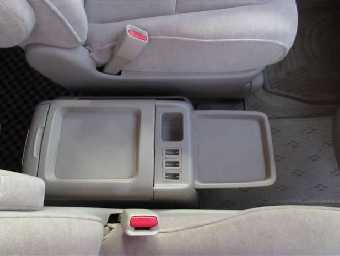 TOYOTA ALPHARD 2002 Image 29