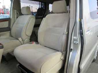 TOYOTA ALPHARD 2002 Image 30