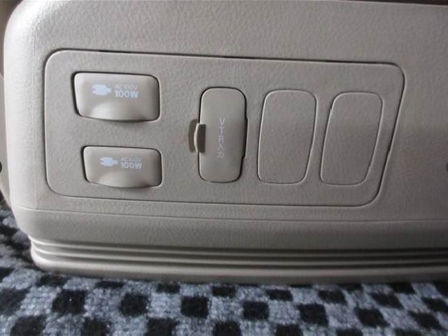 TOYOTA ALPHARD 2002 Image 44