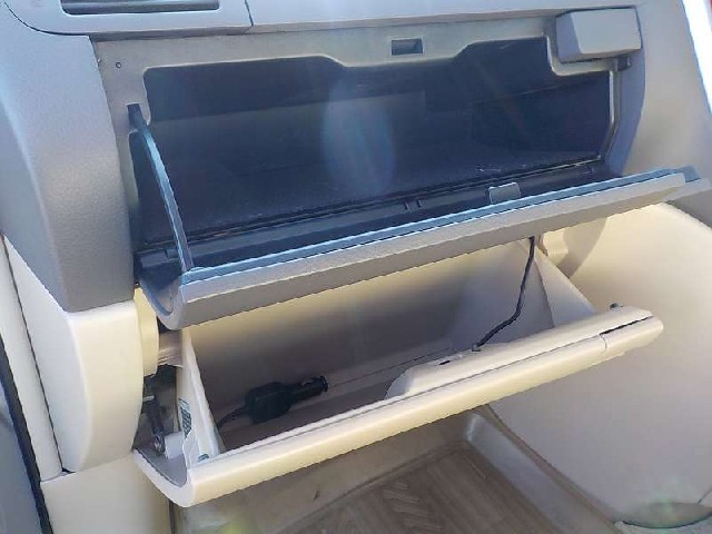 TOYOTA ALPHARD 2002 Image 64