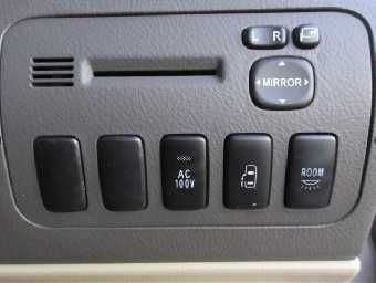 TOYOTA ALPHARD 2002 Image 8