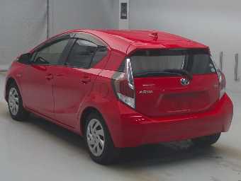 TOYOTA AQUA 2015 Image 4