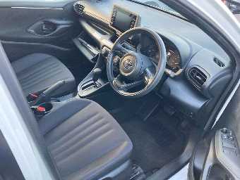 TOYOTA YARIS 2022 Image 5