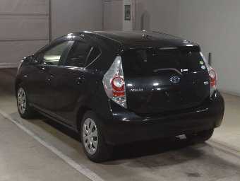 TOYOTA AQUA 2014 Image 4