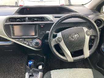 TOYOTA AQUA 2014 Image 6