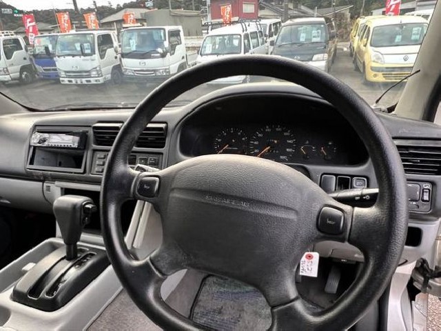 MAZDA BONGO FRIENDEE 1998 Image 20