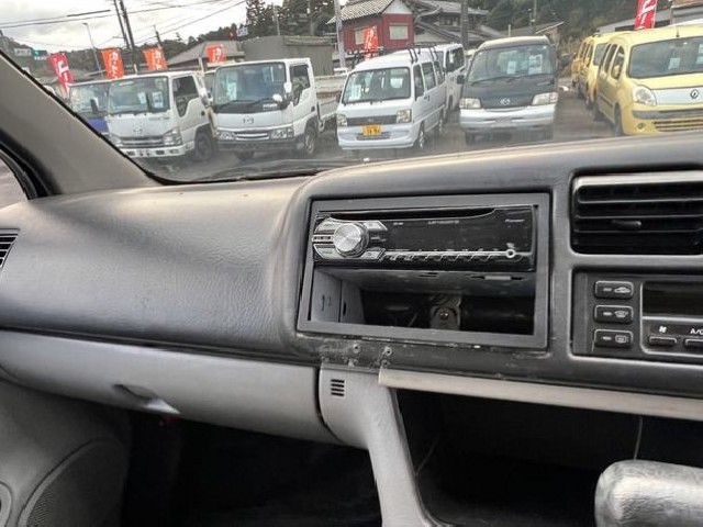 MAZDA BONGO FRIENDEE 1998 Image 24