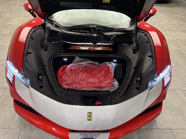 FERRARI SF90 STRADALE 2022 Image 54
