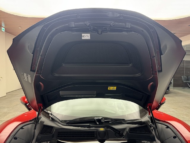 FERRARI SF90 STRADALE 2022 Image 55