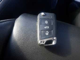 VOLKSWAGEN GOLF R 2015 Image 14