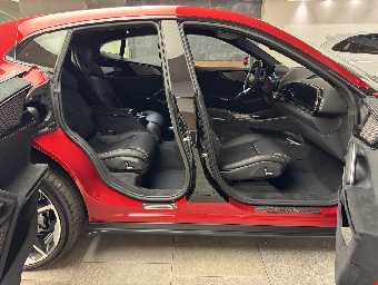 FERRARI PUROSANGUE 2025 Image 14